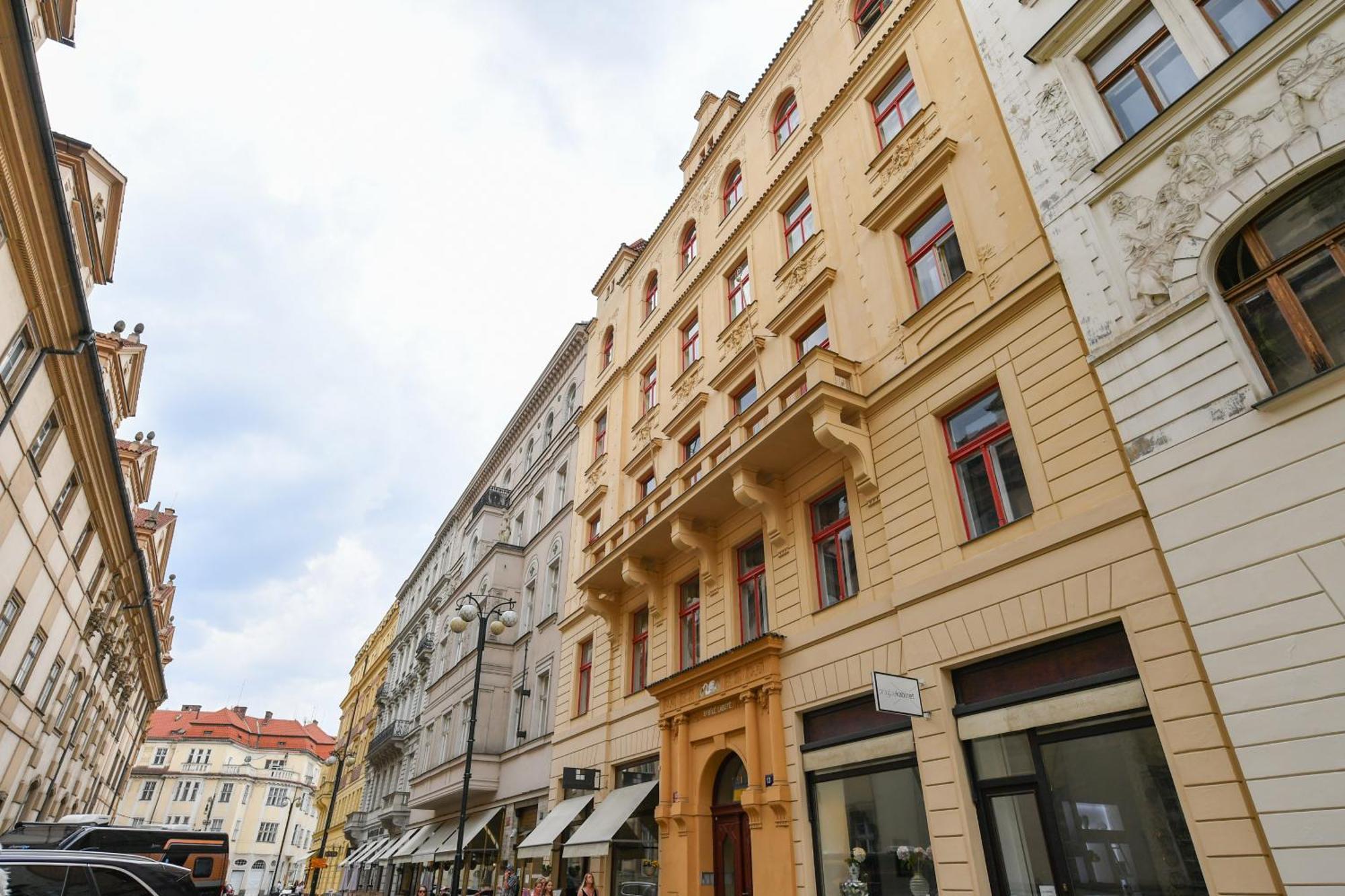 Stunning Charles Bridge Apartment Prague Ngoại thất bức ảnh