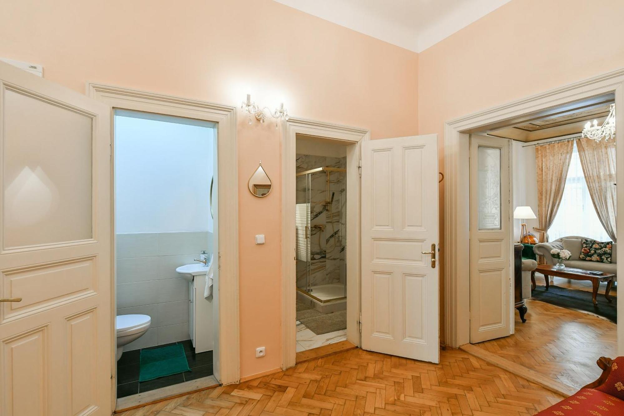 Stunning Charles Bridge Apartment Prague Ngoại thất bức ảnh