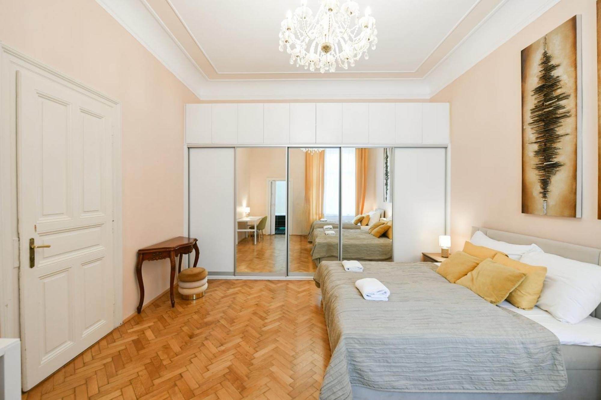 Stunning Charles Bridge Apartment Prague Ngoại thất bức ảnh